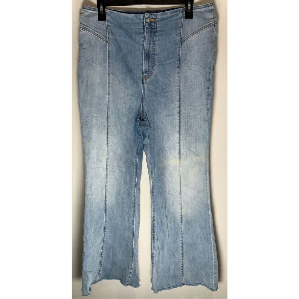 Free People We The Free Blue Denim Flare jeans size 32